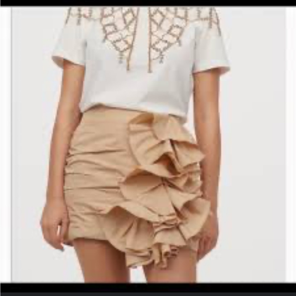 H&M Conscious ruched flounced cream lyocell skirt, US 6